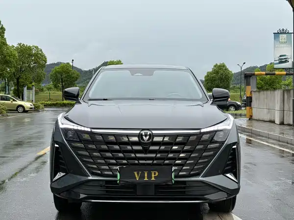 Changan UNI-Z PHEV 2024