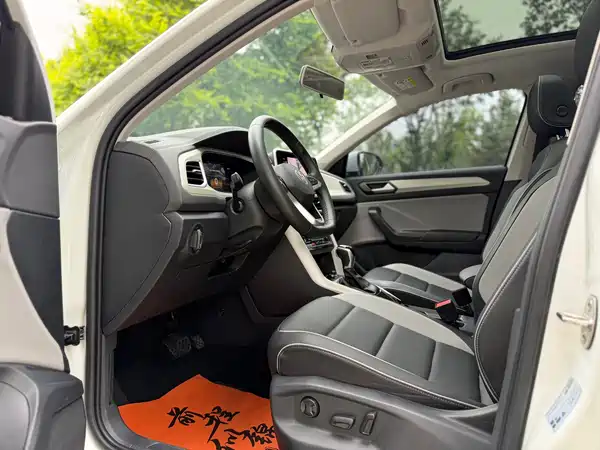 Volkswagen T-ROC 2023, фото 5