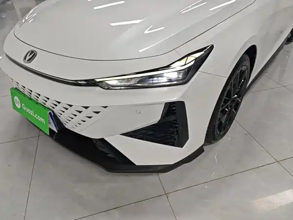 Changan UNI-V 2024, фото 18