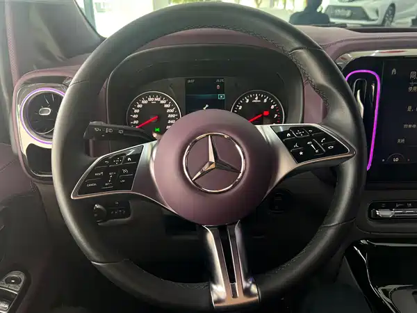 Mercedes-Benz Vito 2024, фото 20