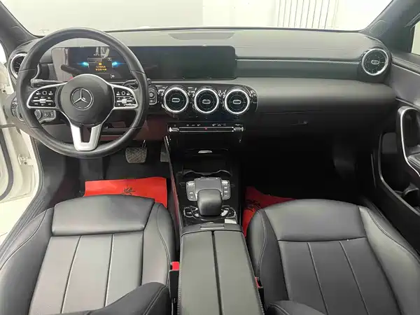 Mercedes-Benz A-Class 2022, фото 8