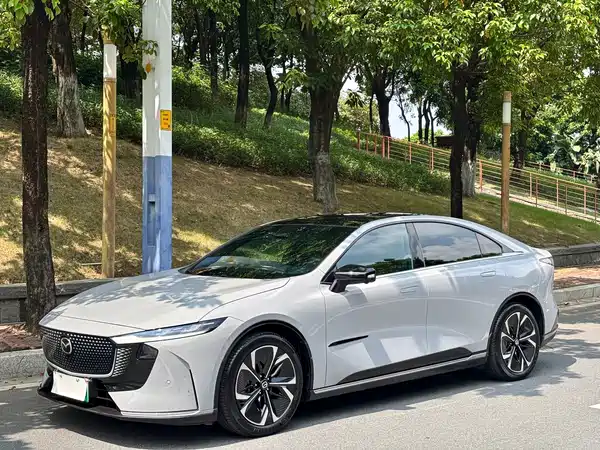 Mazda EZ-6 2024