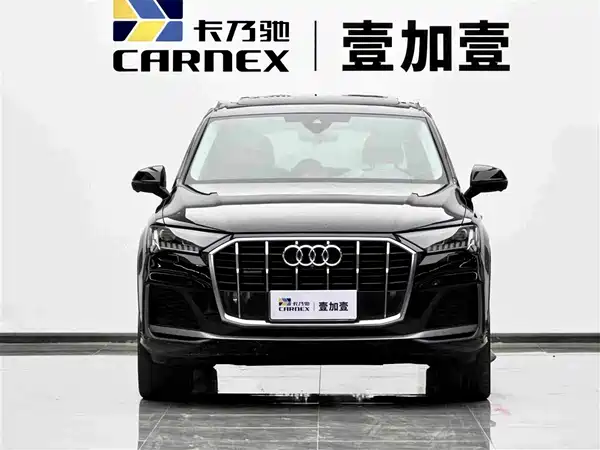 Audi Q7 2023, фото 2