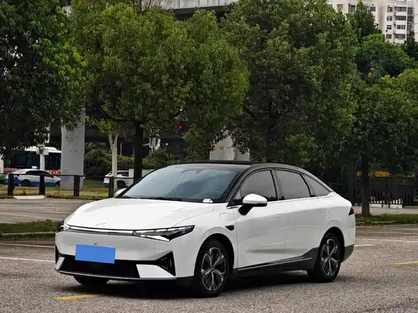 XPeng P5 2022