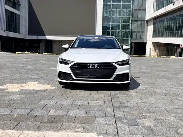 Audi A7 2022, фото 2