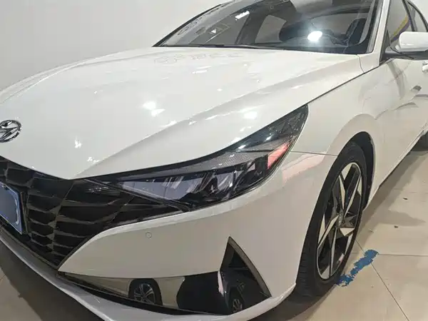 Hyundai Elantra 2022, фото 5