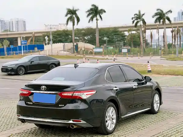 Toyota Camry 2023, фото 4