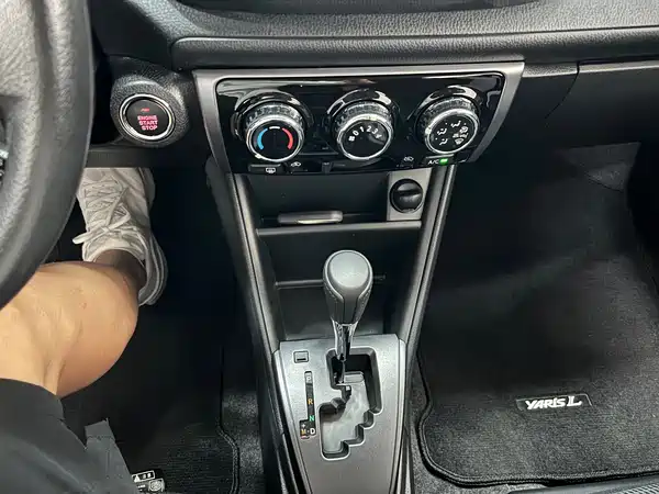 Toyota Yaris 2022, фото 16