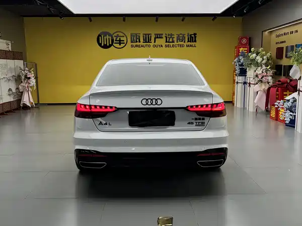 Audi A4L 2024, фото 8