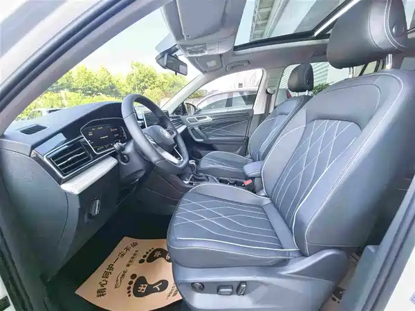 Volkswagen Tiguan L 2024, фото 12