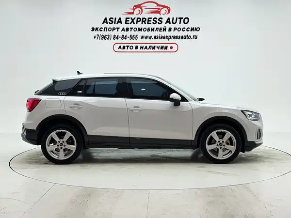 Audi Q2L 2022, фото 9