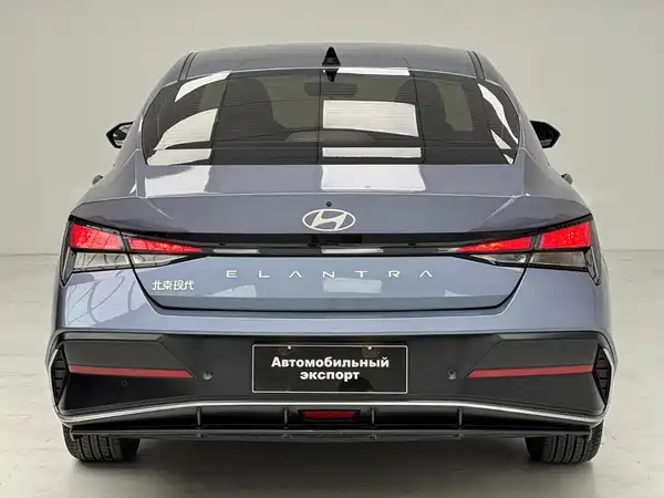 Hyundai Elantra 2023, фото 8