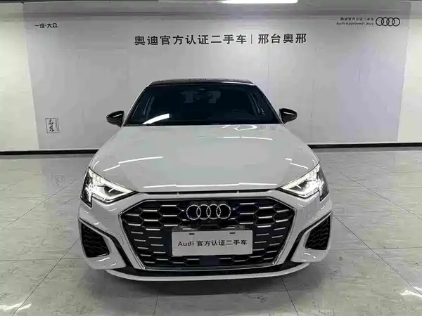 Audi A3 2022, фото 2