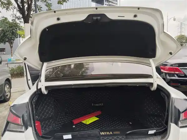 Hyundai Elantra 2021, фото 11