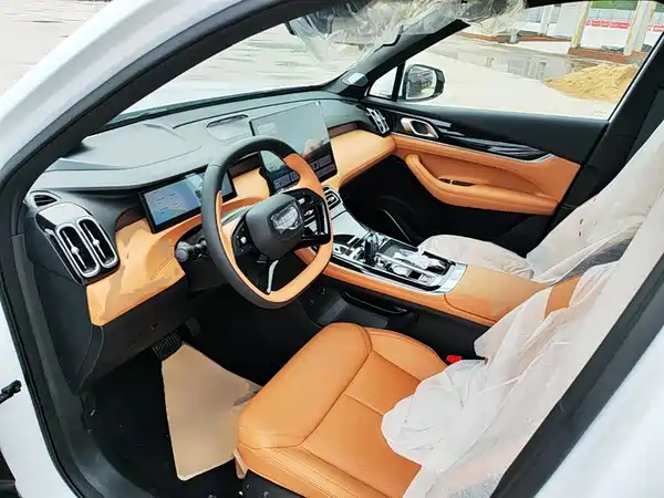 Geely Boyue L 2025, фото 15