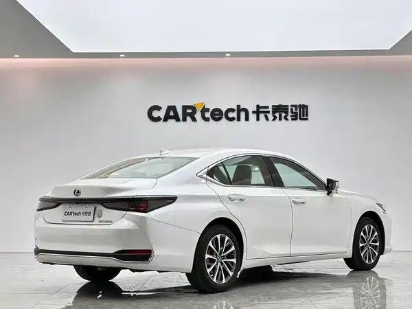 Lexus ES 2025, фото 5