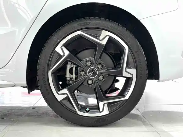 Audi A3 2023, фото 15