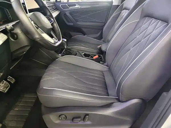 Volkswagen Tiguan L 2023, фото 4