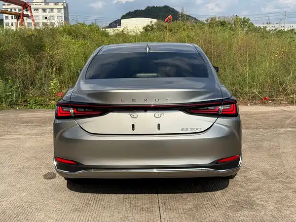 Lexus ES 2025, фото 19