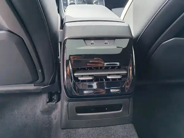Audi A5L 2025, фото 9