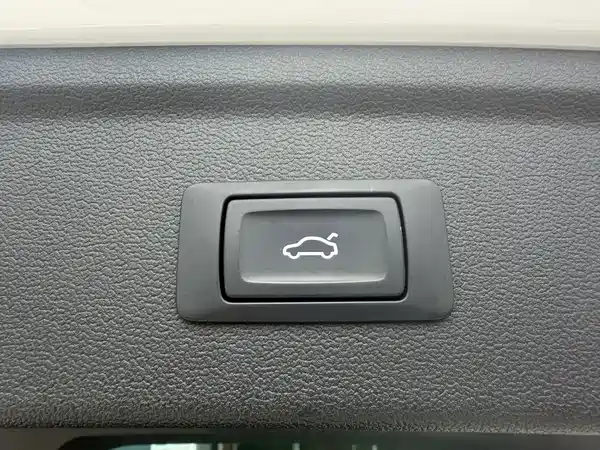 Audi A3 2023, фото 21