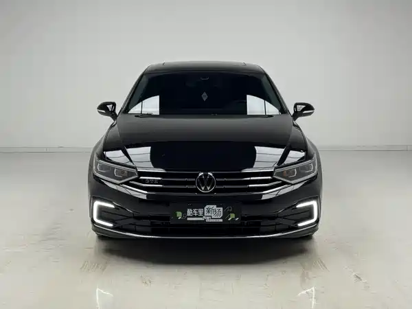 Volkswagen Magotan GTE 2022, фото 2
