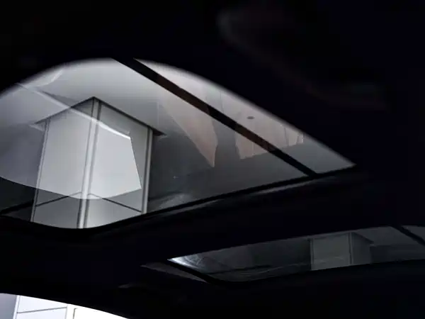 Mercedes-Benz E-Class 2025, фото 29