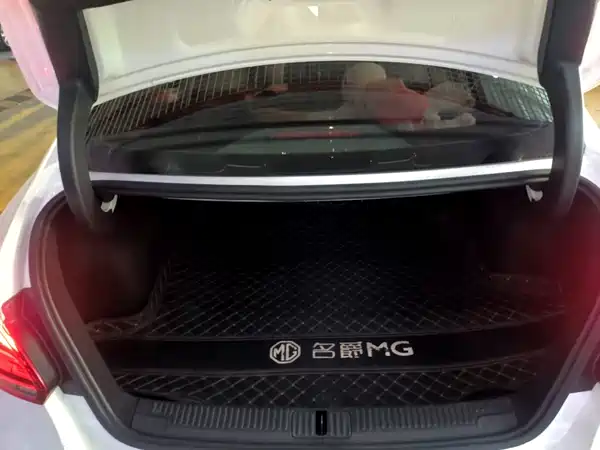MG 5 Scorpio 2022, фото 18