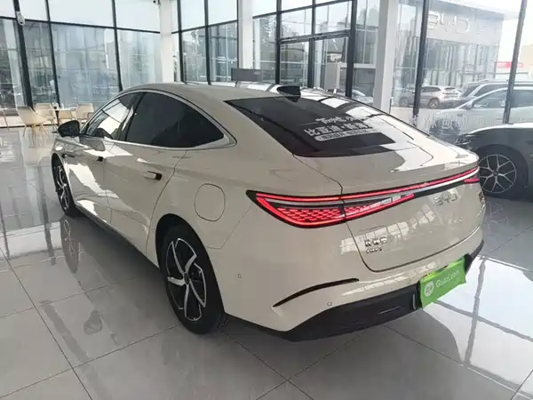 BYD Seal 07 DM-i 2026, фото 5