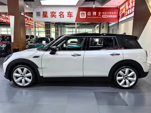MINI CLUBMAN 2023, фото 3