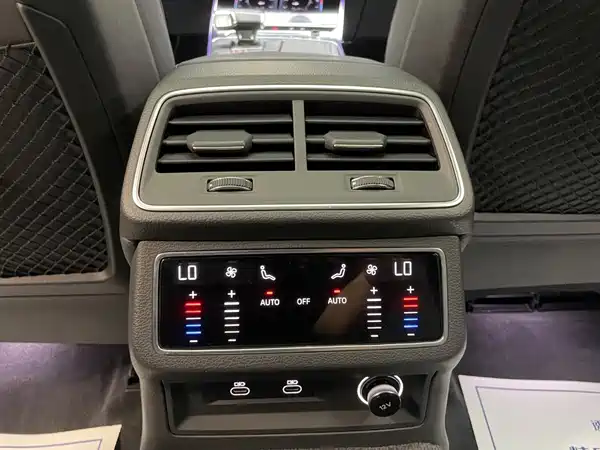 Audi A6L 2024, фото 15