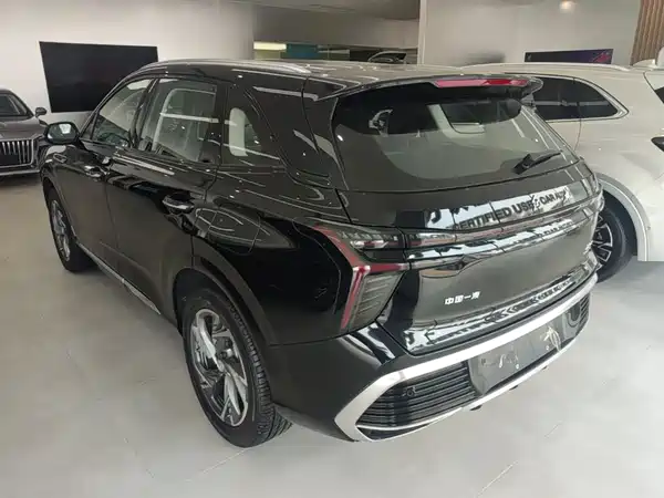 Hongqi HS3 PHEV 2025, фото 5