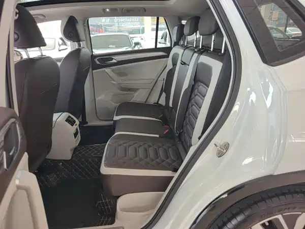 Volkswagen Tayron 2023, фото 16