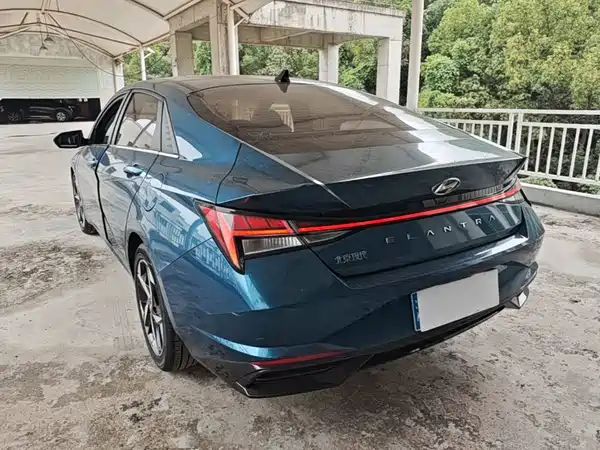 Hyundai Elantra 2022, фото 4