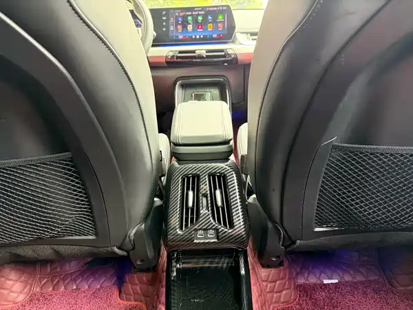 BMW X1 2024, фото 28