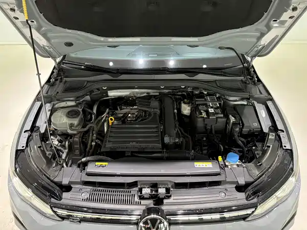 Volkswagen Golf 2023, фото 22
