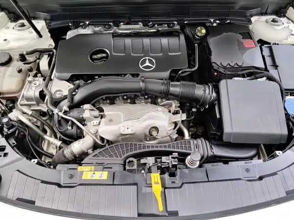 Mercedes-Benz GLB 2022, фото 10