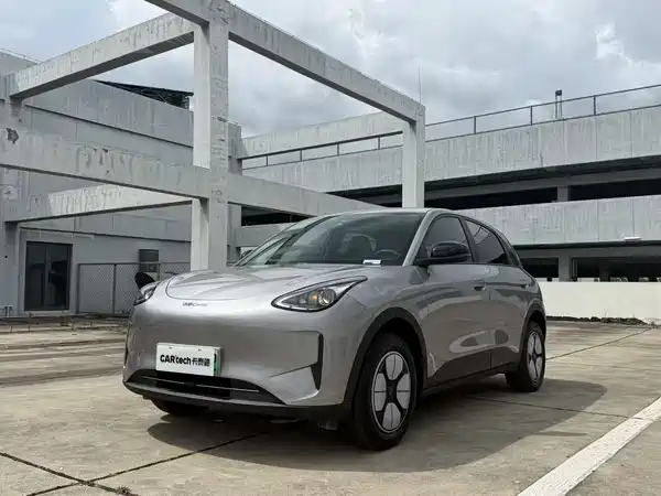 Geely EX2 2025