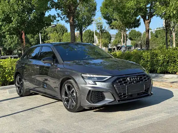 Audi A3 2022, фото 3