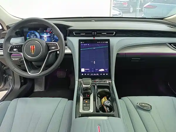 Hongqi H5 PHEV 2025, фото 12