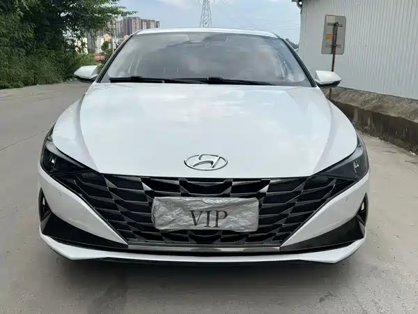 Hyundai Elantra 2022, фото 2