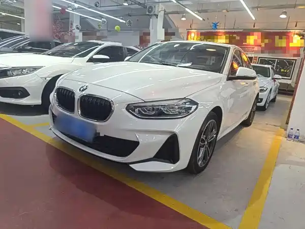 BMW 1 Series 2021