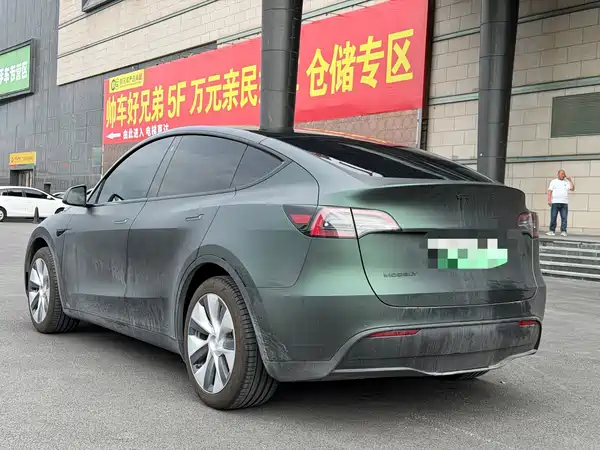Tesla Model Y 2022, фото 9