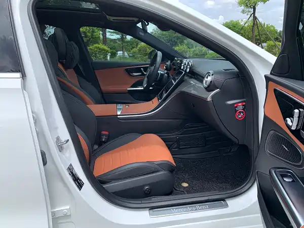 Mercedes-Benz C-Class 2024, фото 10