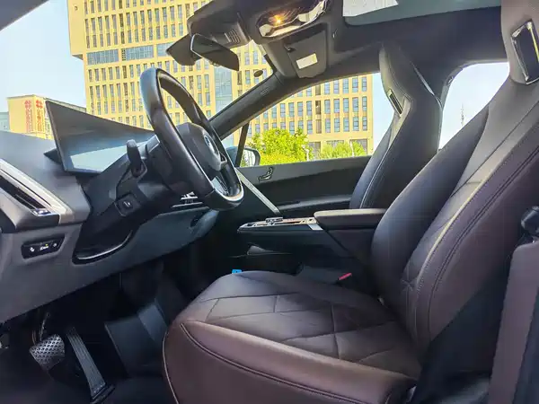 BMW iX 2023, фото 20